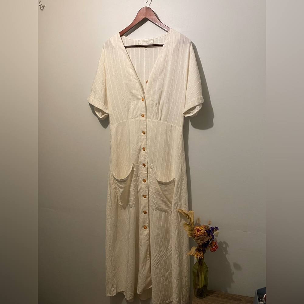 Pink Martini size M white dress with pockets